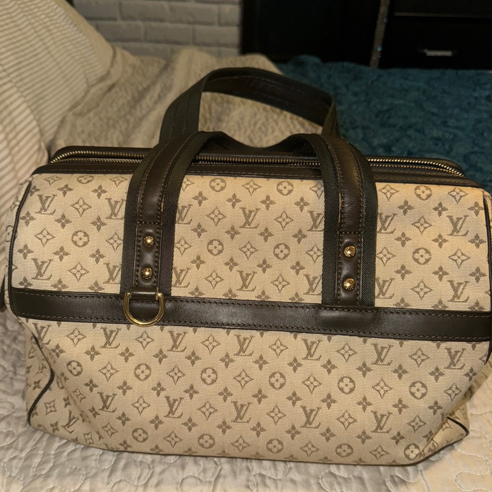 Louis Vuitton Josephine bag